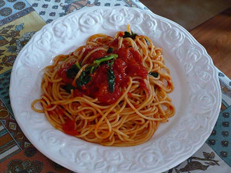 Spaghetti al Pomodoro e Basilico